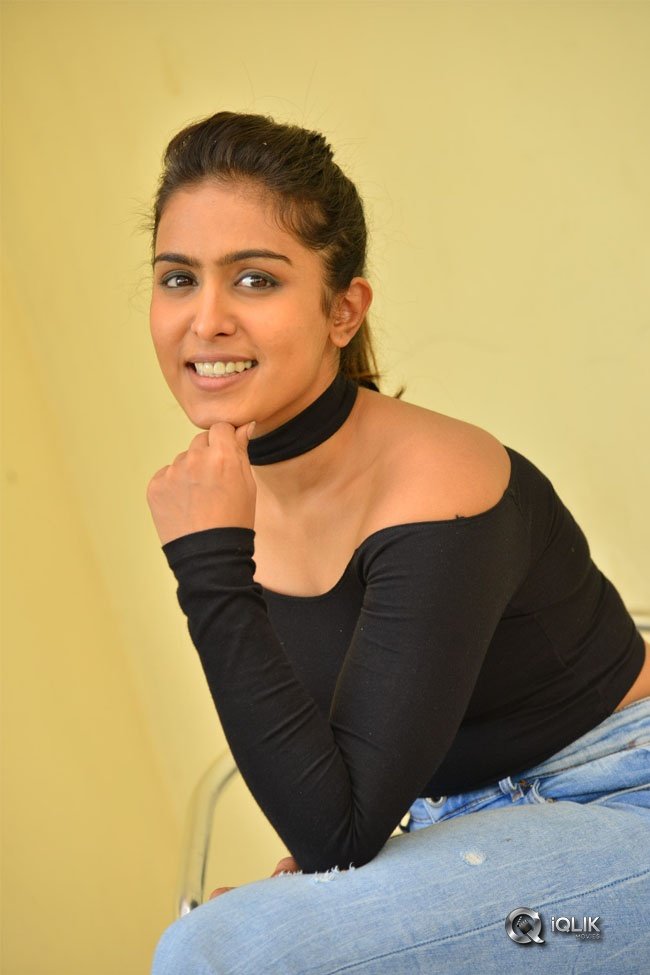 Samyuktha-Hegde-New-Pics